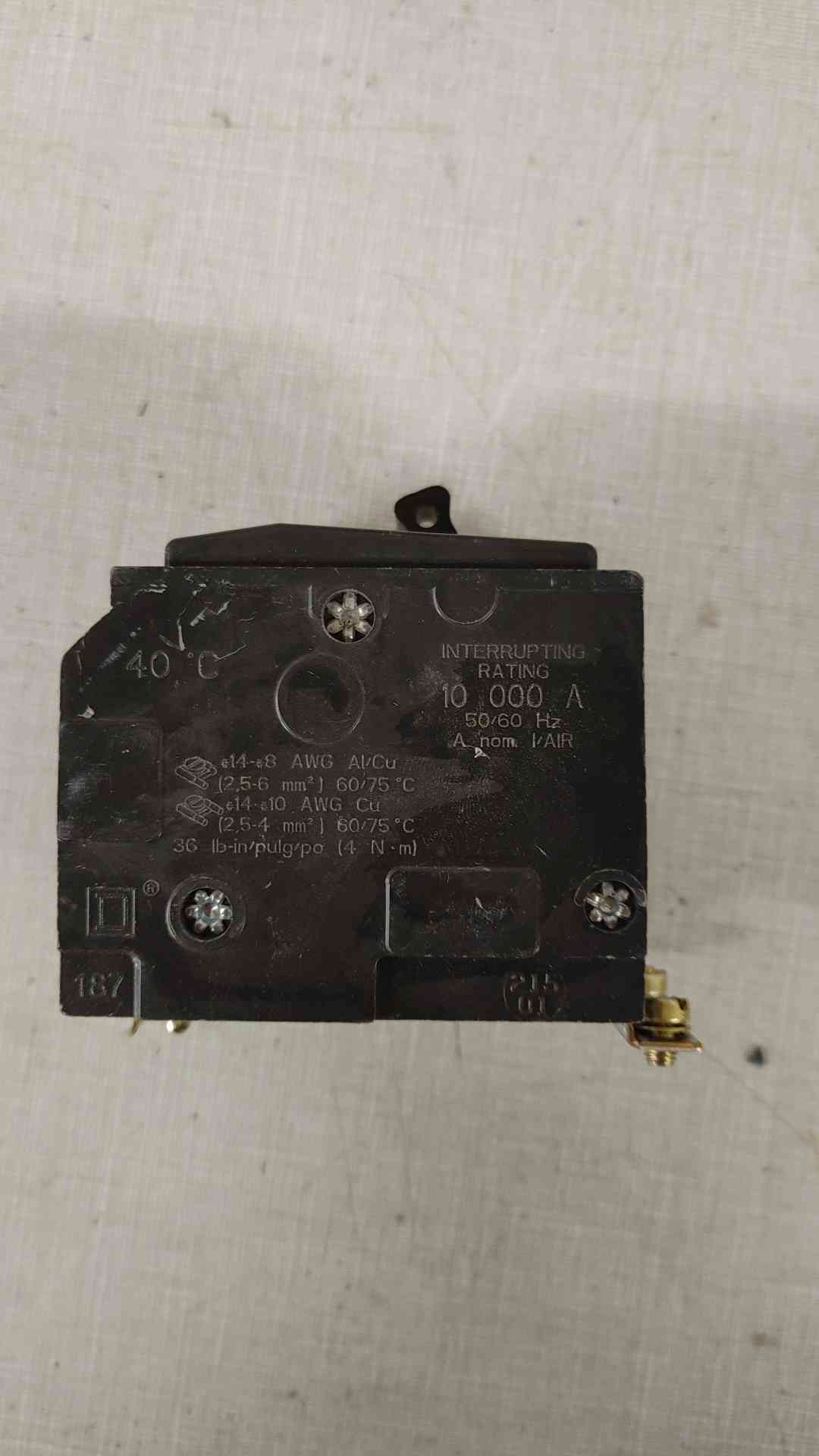 Square D 20A 3 Pole Circuit Breaker 10KA 240V(104632)