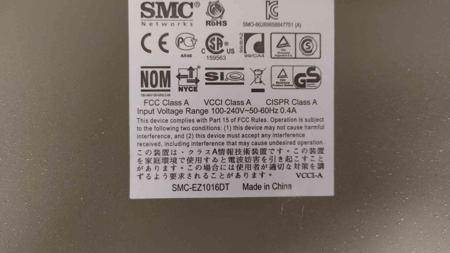 SMC Networks Fiber Network EZ Switch 10/100 100-240V .4A SMC-EZ1016DT(104688)