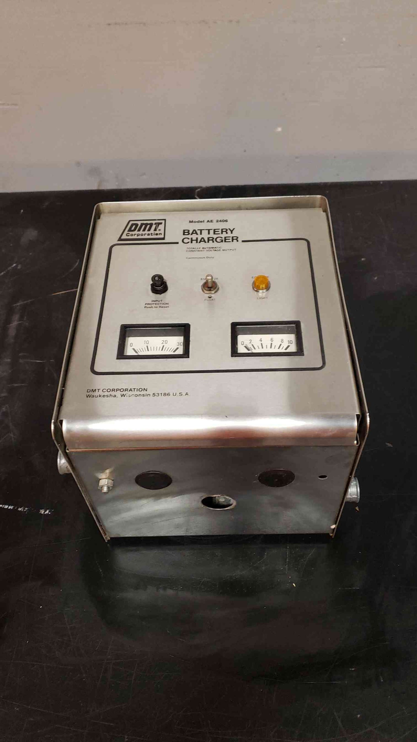 DMT Corporation Battery Charger AE 2406 (SKU: 3099AA)(3099AA)