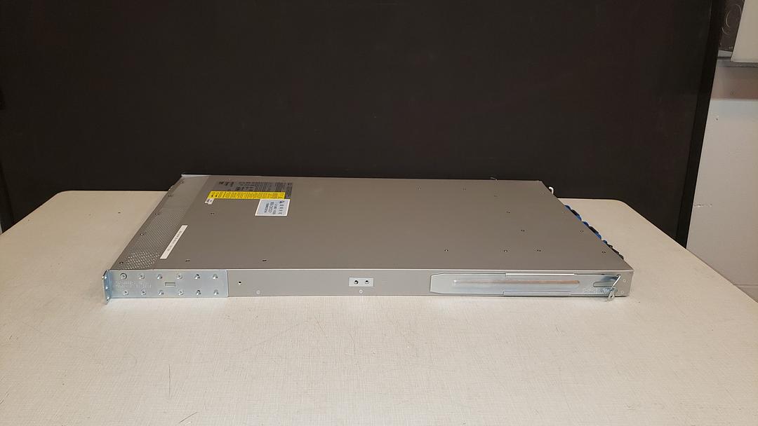 Cisco Nexus N5K-C5672UP 48 Port Switch(S6LLST8028)