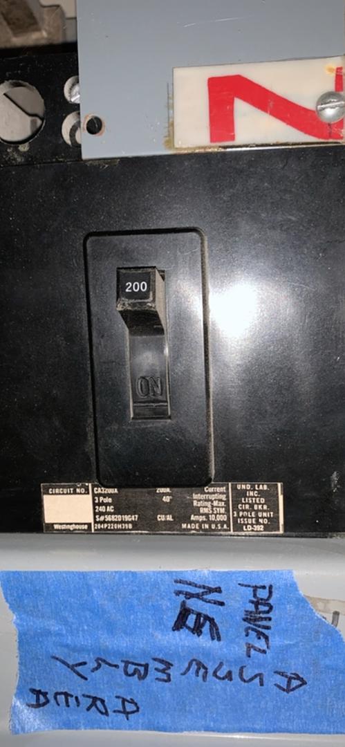 800A BK Breaker Panelboard 120/208 w/ MainAbove 400A(S6LLST3297)