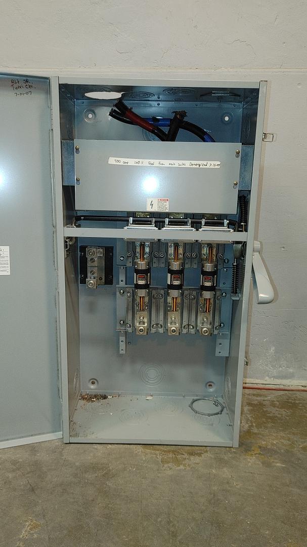 Siemens 400A Enclosed F Switch JN425(S6LLST12729)