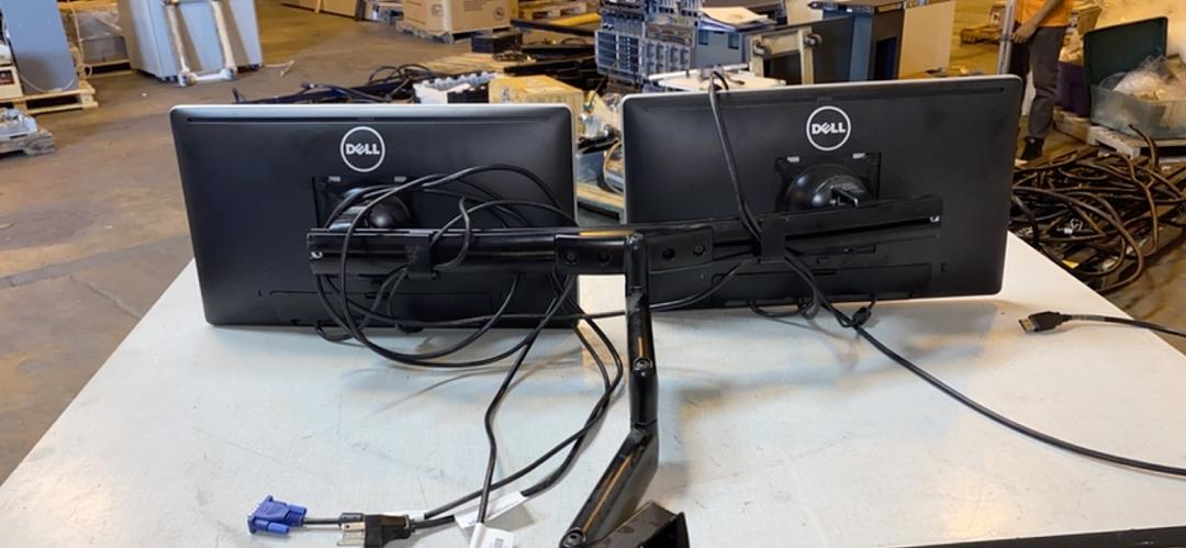 Dell Double Monitor Display Model 0J6HFT w/ Mount(S6LLST5605)