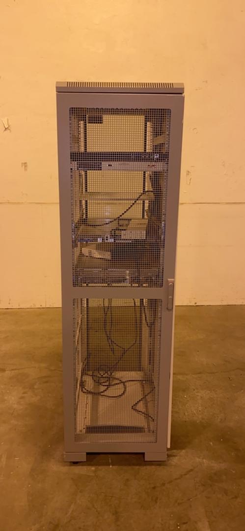 42U APC NetShelter Server Rack Front/Back Door 1 Side(S6LLST3501)