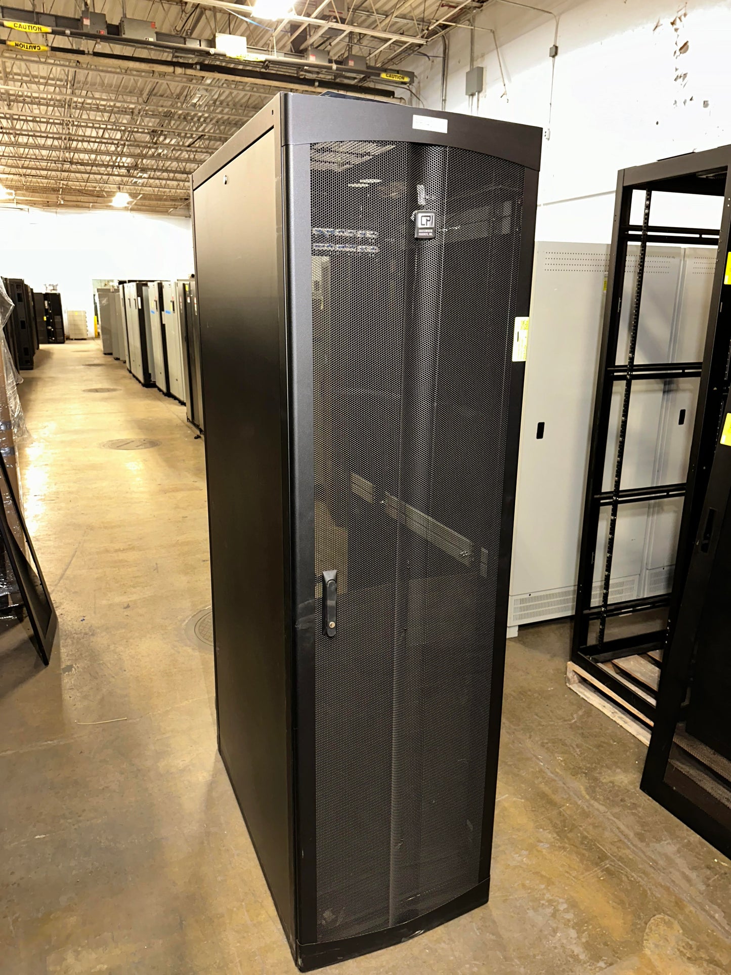 Chatsworth 45U Server Cabinet Rack Fully Enclosed(S6LLST1175)